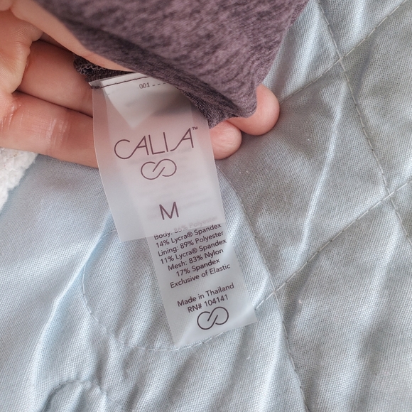 CALIA lustralux crop low suppot. Size medium with removable cups. New with tags. - Picture 5 of 6